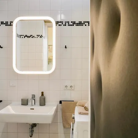 Apartman Kunstvolles Im Zentrum - Free Parking Graz