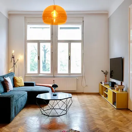 Apartman Kunstvolles Im Zentrum - Free Parking *
