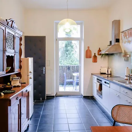 Historic Center Boutique 3 - Free Parking - Schlossberg View - By Casa Momo Graz